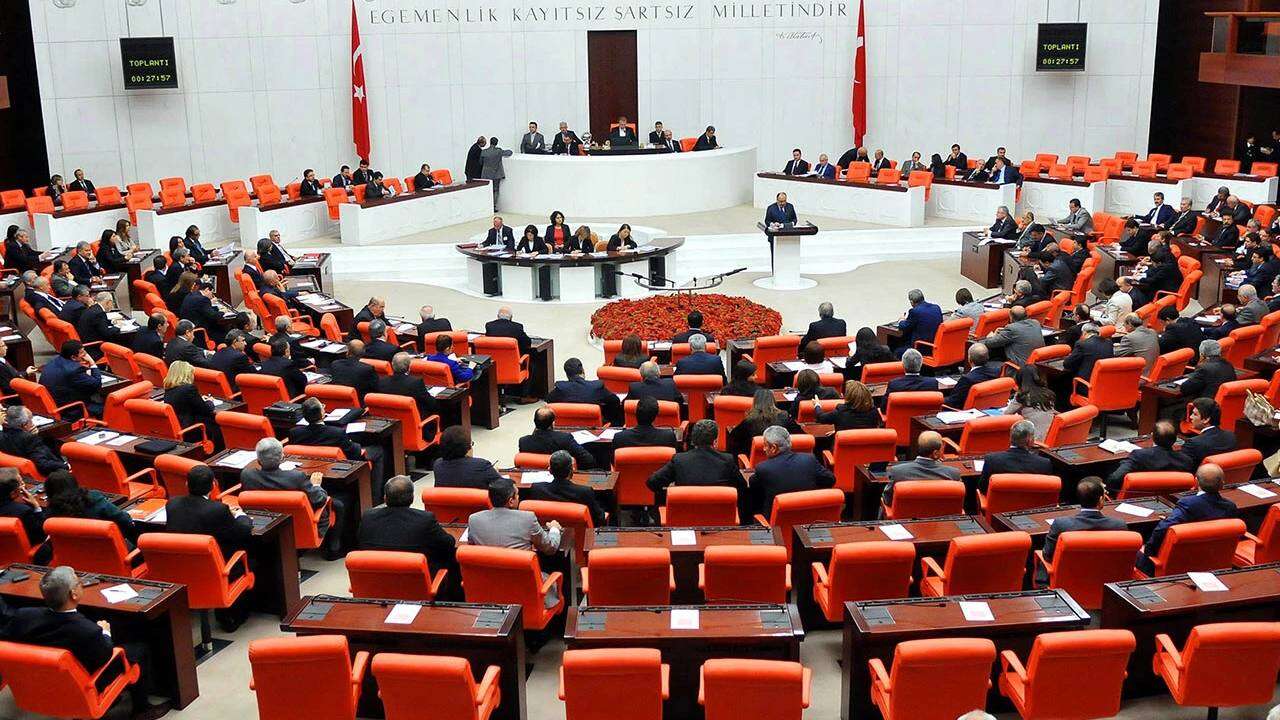 Ömür boyu nafaka tarih oluyor: Süresiz nafaka kaç yıl ödenecek? 13. Yargı Paketi ne zaman çıkacak? 5